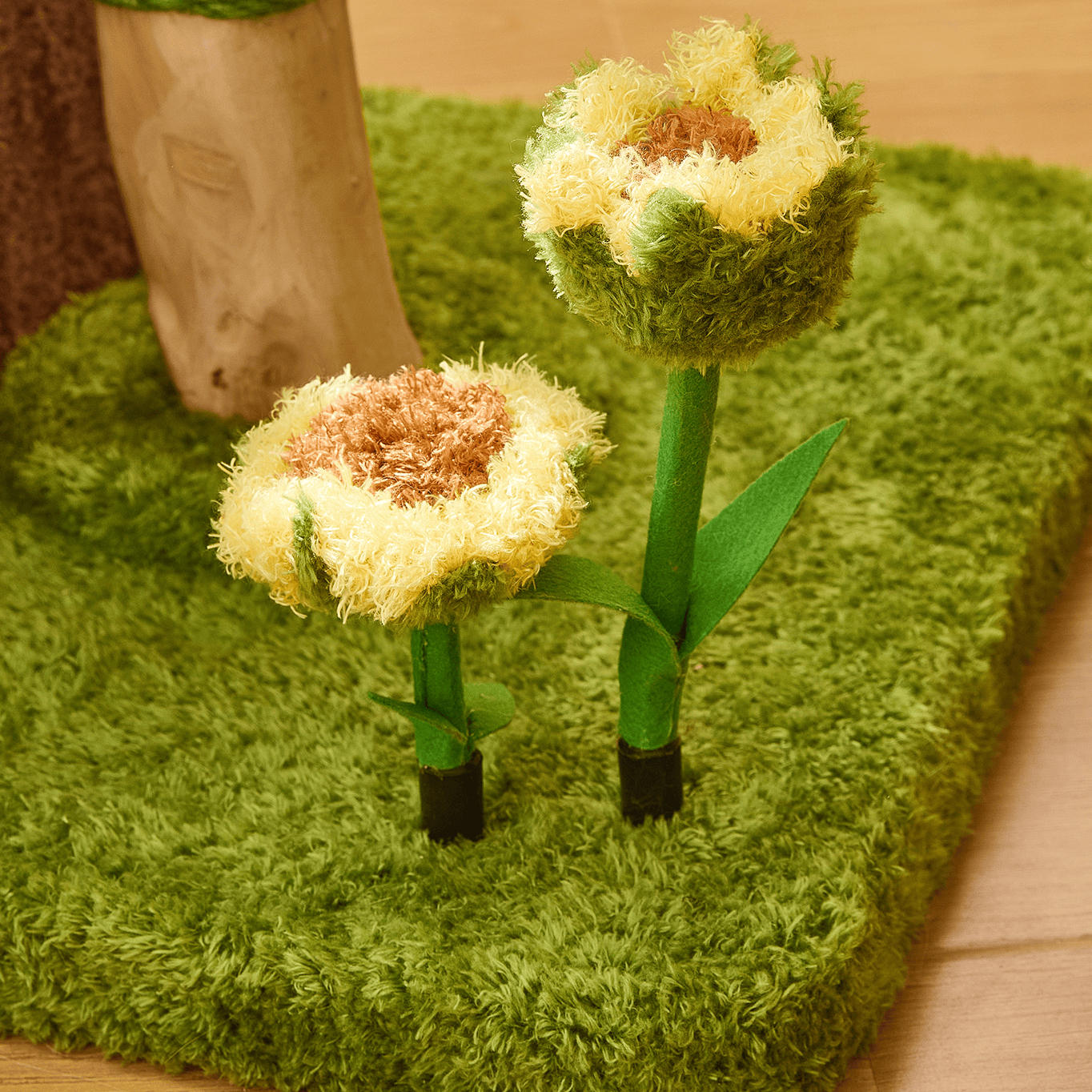 Sunflower Cat Tree Tower – Multi-Level Climbing & Scratching Post - Colorful sunflower decorations on soft green base.