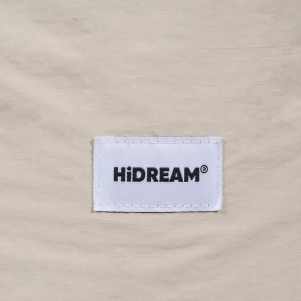  Crafted with breathable materials to keep your pet cool and comfortable, even during long journeys.-KtKitty