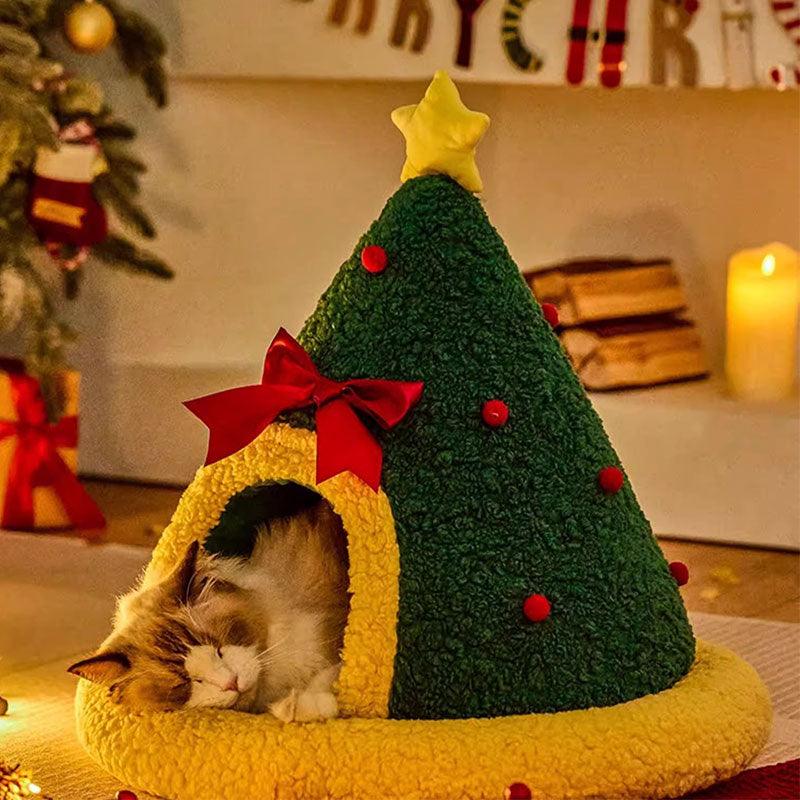 Cozy Christmas Cat Bed