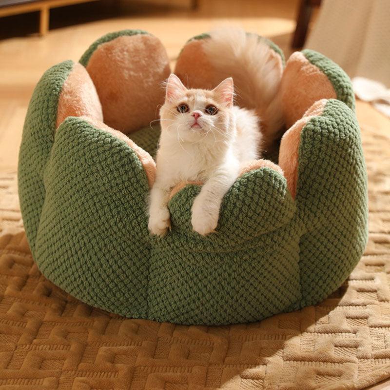 Kennel Flower Cat Bed Nest – Soft, Washable & Cozy Cushion for Cats with a fluffy cat lounging inside.