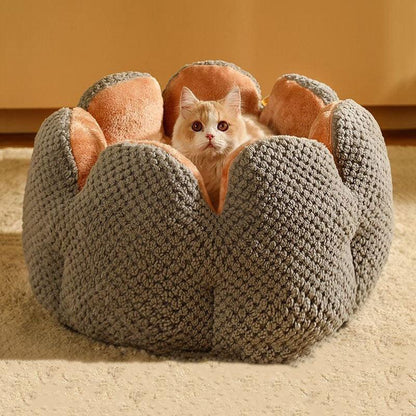 Kennel Flower Cat Bed Nest – Soft, Washable & Cozy Cushion for Cats with a cat lounging inside.
