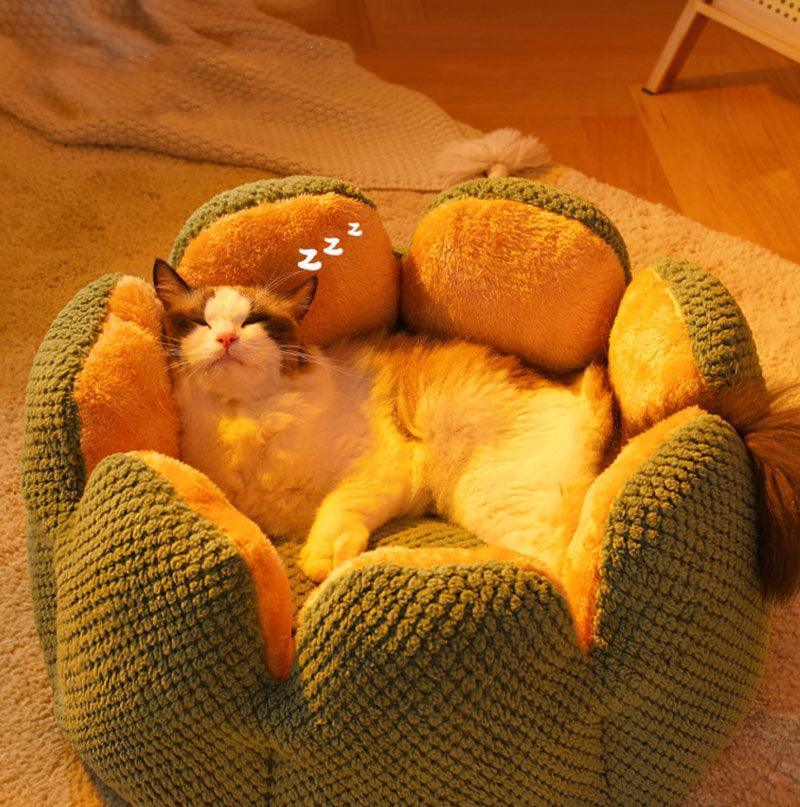 Kennel Flower Cat Bed Nest – Soft, Washable & Cozy Cushion for Cats with a cat sleeping peacefully inside.